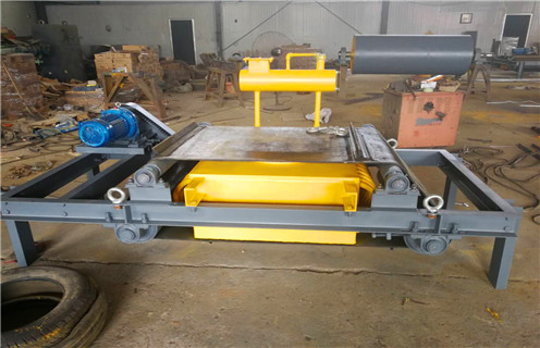 油冷帶式電磁除鐵器，臨朐油冷帶式電磁除鐵器主動滾筒_如何卸鐵國家標準安裝工作視頻_臨朐油冷帶式電磁除鐵器主動滾筒