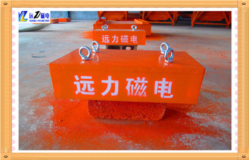 懸掛式永磁除鐵器，江蘇懸掛式永磁除鐵器生產(chǎn)_內(nèi)部磁塊安裝方法_江蘇懸掛式永磁除鐵器生產(chǎn)型號視頻定制供應型號價格 