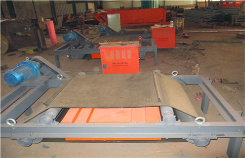 自卸帶式永磁除鐵器，天津自卸帶式永磁除鐵器及安裝高度要求_天津自卸帶式永磁除鐵器設備不卸料怎么回事，如何清理及接線 