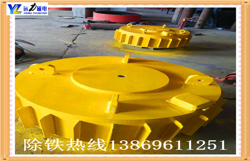 輸送帶式電磁除鐵器，山西輸送帶式電磁鐵除鐵器_規(guī)格型號_山西輸送帶式電磁鐵除鐵器安裝效果適用范圍的工作原理 